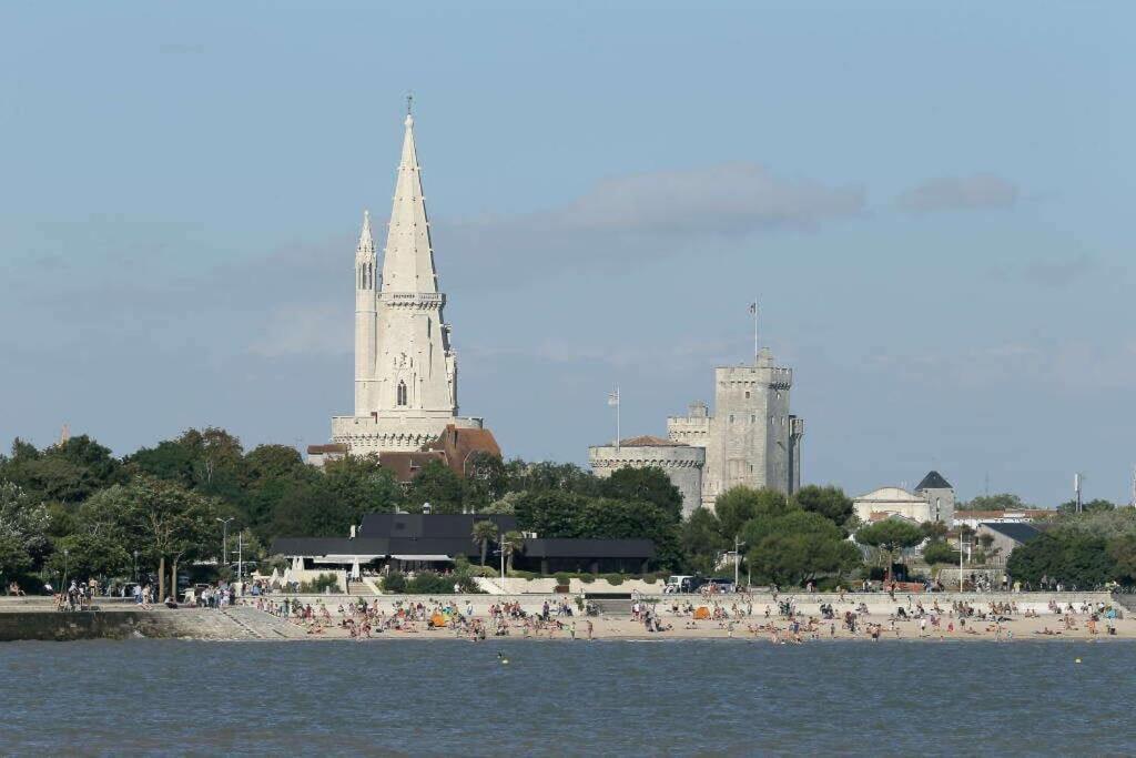 Appartement Vue Superbe sur Tour de la Lanterne T2 + Terrasse à La Rochelle  Extérieur photo